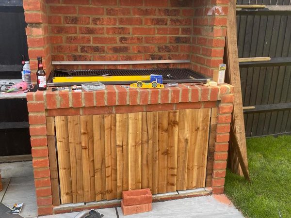 brick-build-barbecue